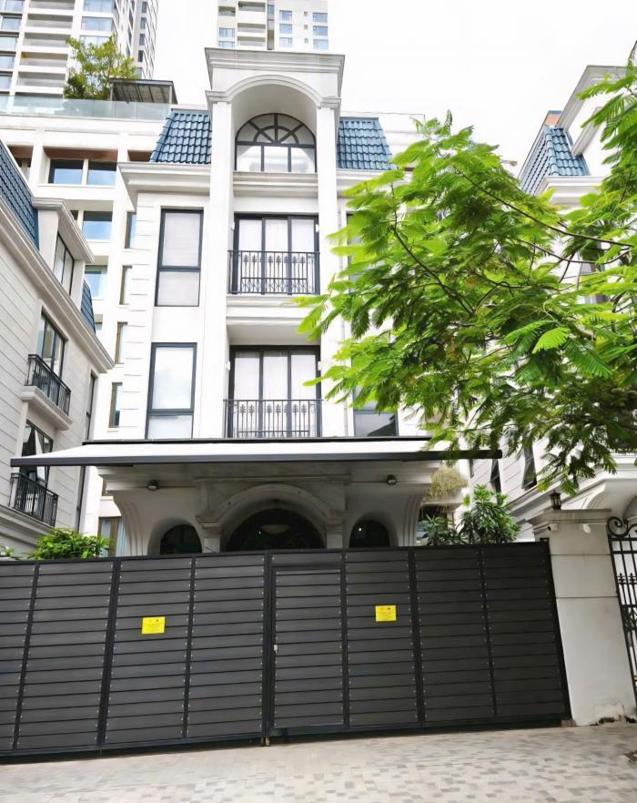 Bán biệt thự đường số 10 P. Thảo Điền Quận 2