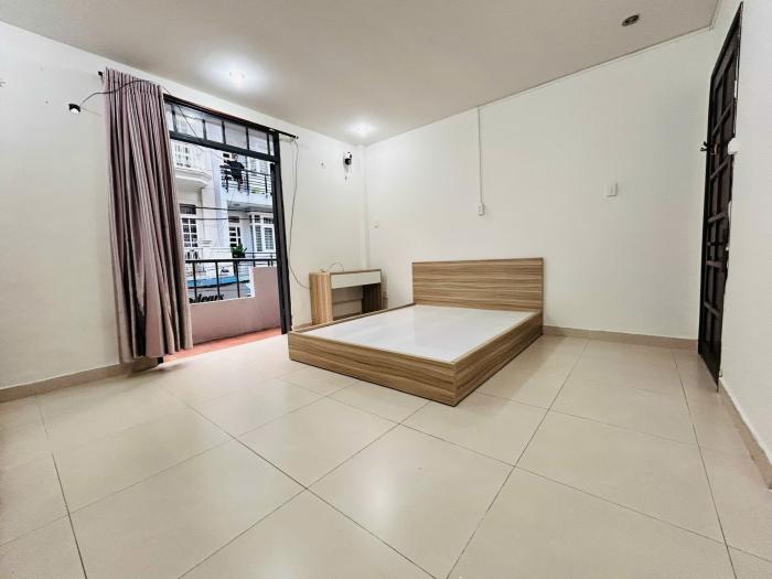 Bán nhà hẻm xe hơi đường Hồng Hà quận Tân Bình (đi bộ 2 phút ra sân bay vị trí đẹp không có tiếng