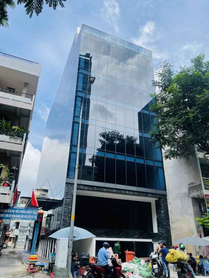Cho thuê tòa nhà mặt tiền Phó Đức Chính, Tòa Nhà Quận 1