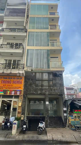 Tòa nhà cho thuê mặt tiền 218 Hòa Hảo Quận 10