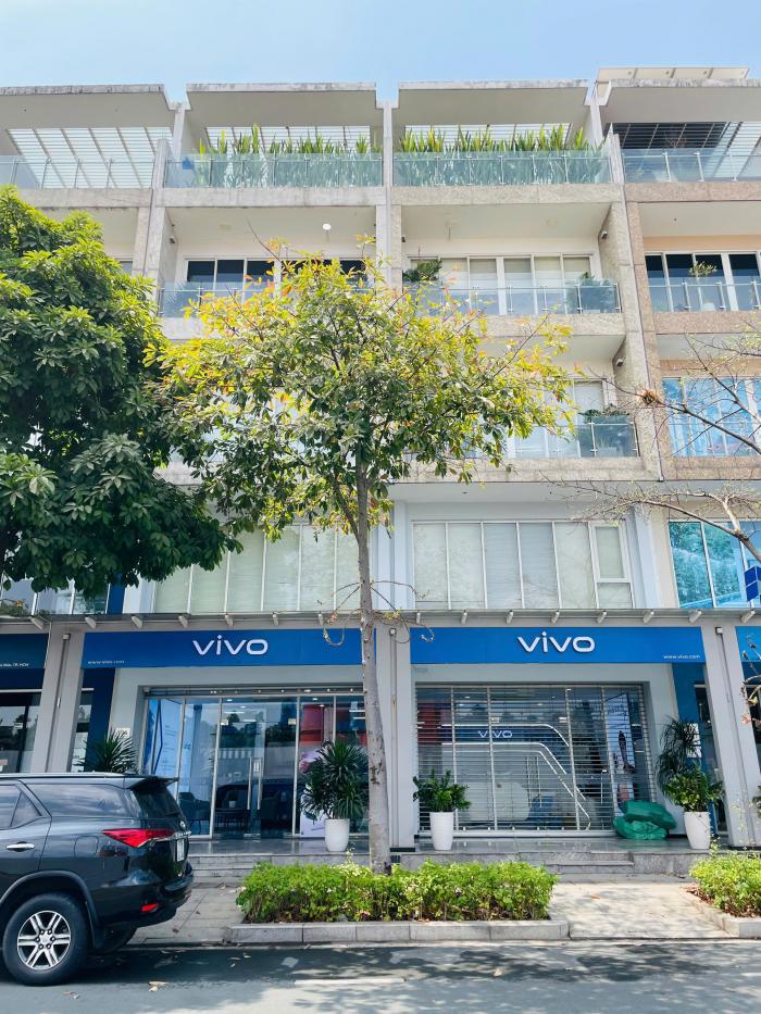 Cho thuê tòa nhà mặt tiền 134-136 đường B2 khu Sala Quận 2
