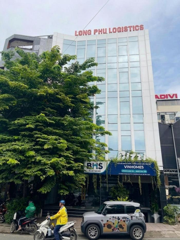 Tòa nhà cho thuê mặt tiền 136-138 Vành Đai Tây Quận 2