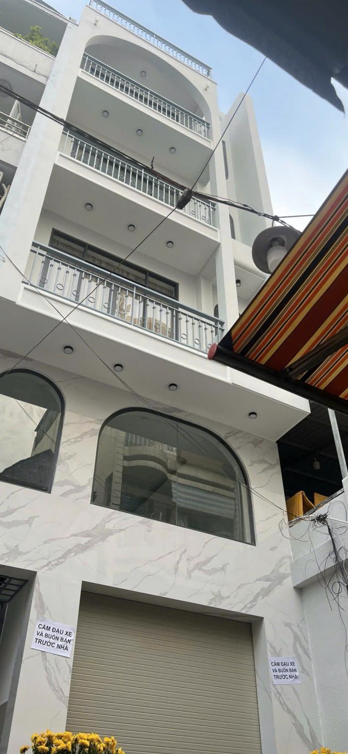 Tòa nhà cho thuê đường Nguyễn Trãi Quận 5