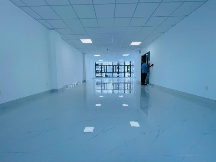 Tòa nhà cho thuê mặt tiền 135 Tân Cảng Quận Bình Thạnh
