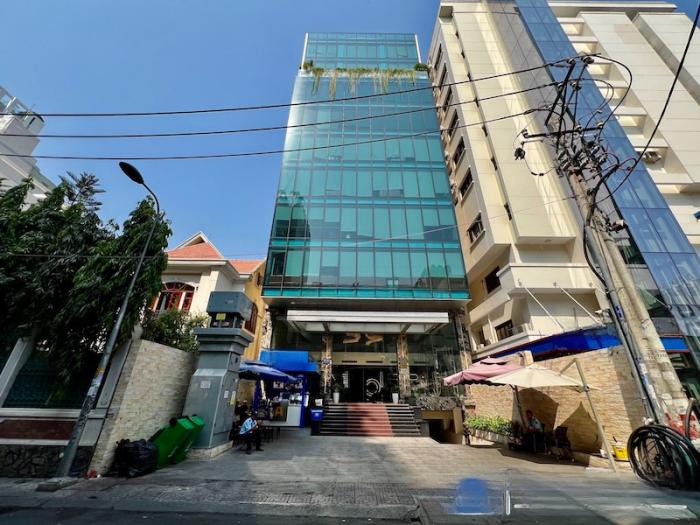 Tòa nhà cho thuê mặt tiền số 2 Trương Quốc Dung Quận Phú Nhuận