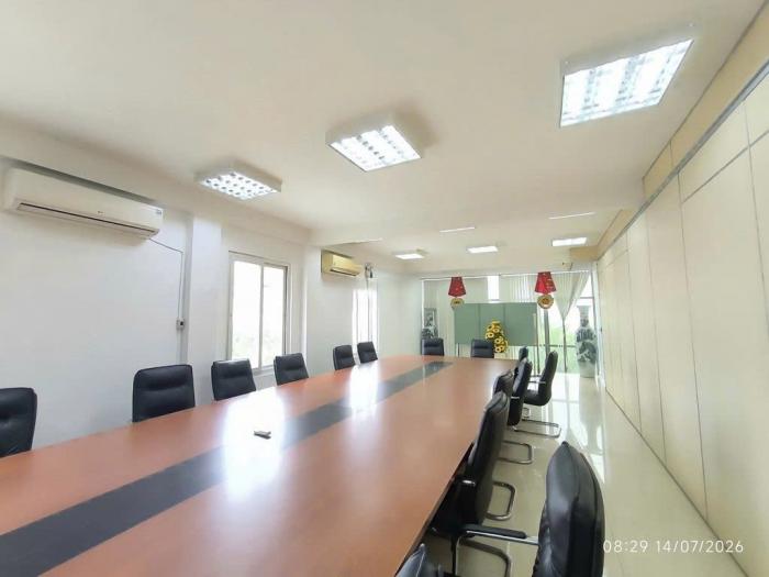 Tòa nhà cho thuê góc 2 mặt tiền 16 Trường Sơn Quận Tân Bình