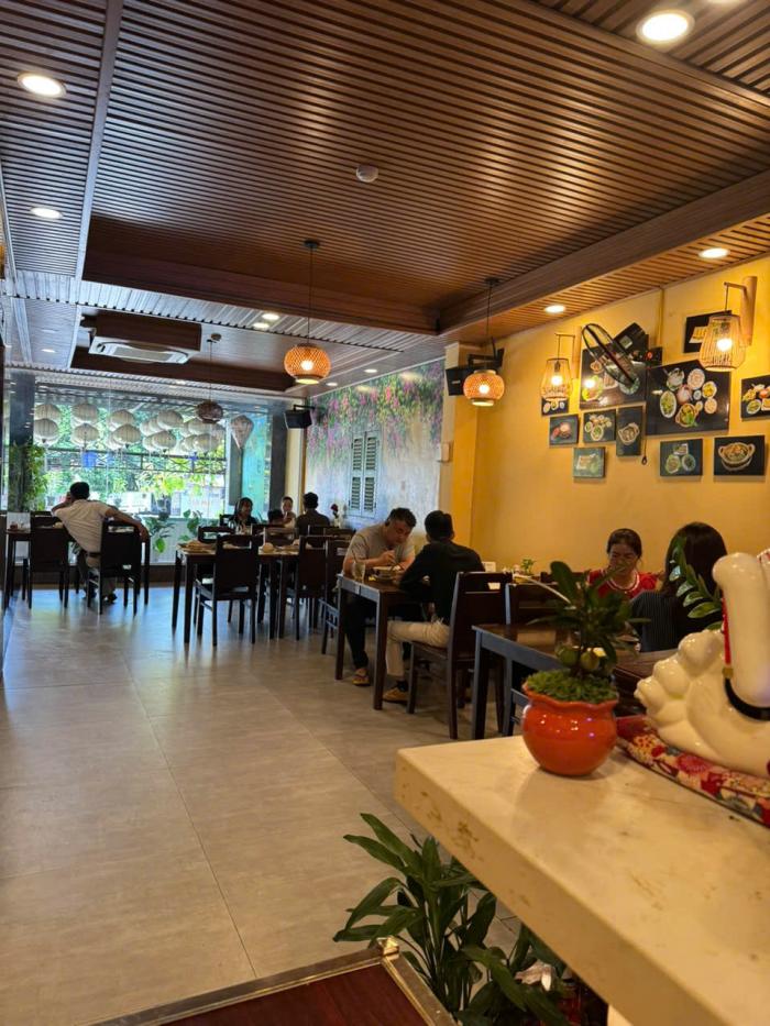 Tòa nhà cho thuê mặt tiền 56B Dương Đức Hiền Quận Tân Phú