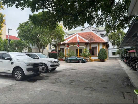 Cho thuê văn phòng 193m2 mặt tiền 30 Phan Chu Trinh quận Bình Thạnh