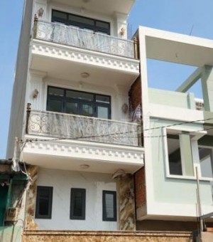 Cho thuê nhà nguyên căn mặt tiền đường Nguyễn Xí