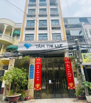 Cho thuê tòa nhà đường Nguyễn Kiệm quận Phú Nhuận